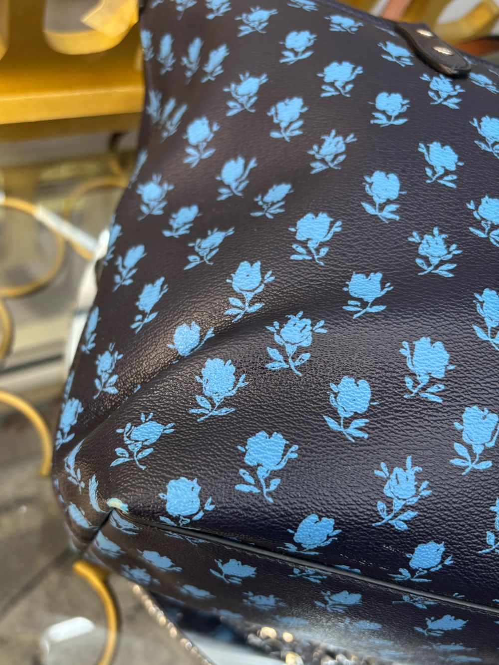 Coach 2016 City Zip Tote in the Badlands Floral print EUC - Picture 11 of 14